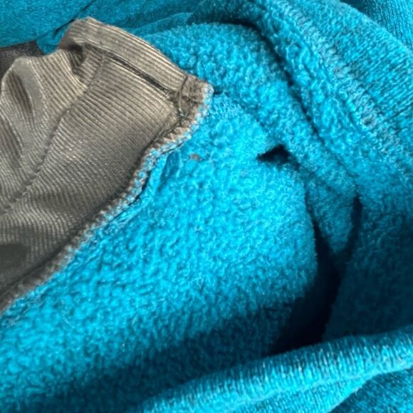 The North Face Women's Hoodie Fleece Jacket 1/4 Zip with Buttons Pocket Zip Blue - Picture 3 of 3